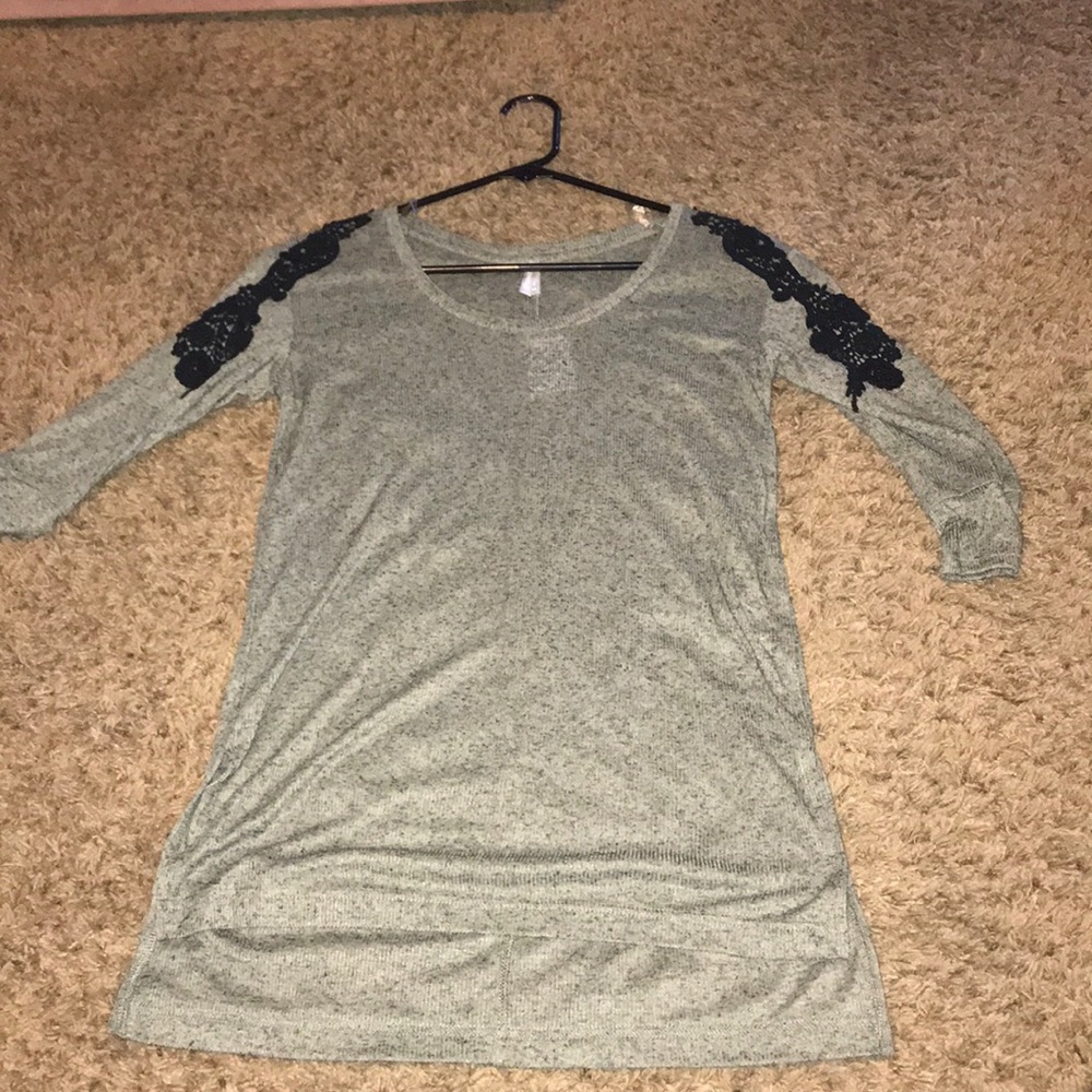 Long sleeve shirt